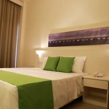 Otel Papouis 3*