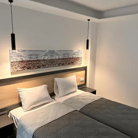 Otel Papouis 3*