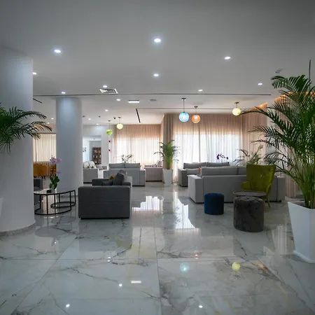 斯玛特林普塔瑞斯旅馆 普罗塔拉斯