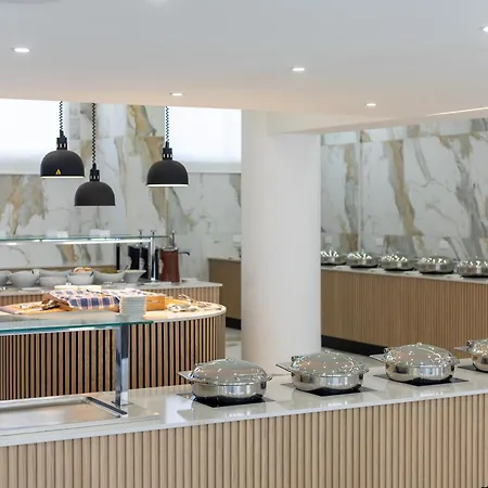 Papouis Otel 3*