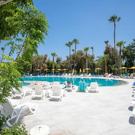 Papouis Otel 3*