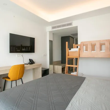 Otel Papouis 3*